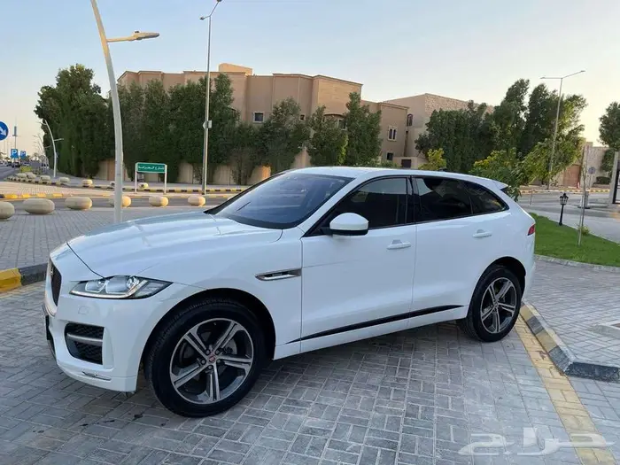 جاكوار F PACE 2020 فل كامل 2