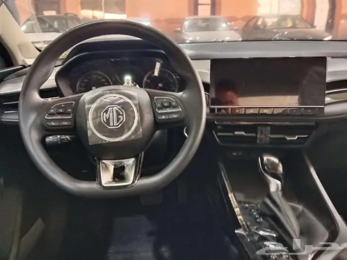 ام جي 5 استاندر _ 2025 _ الشكل الجديد 10