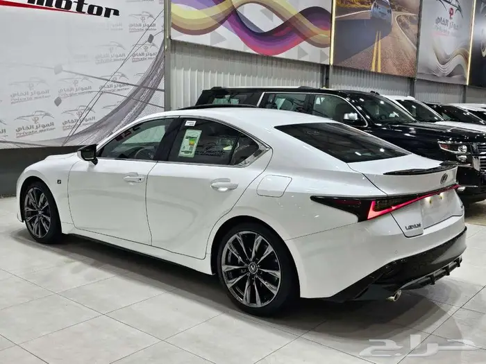 لكزس is 350 ارنوب 2024 F سبورت ( فل كامل بحاله الوكاله ) 5