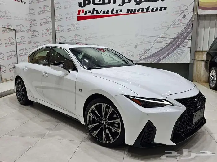 لكزس is 350 ارنوب 2024 F سبورت ( فل كامل بحاله الوكاله ) 7