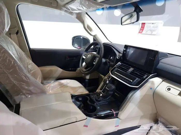 لاندكروزر 2025 خليجي بنزين تنفس طبيعي بأفل سعر فى السوق 3