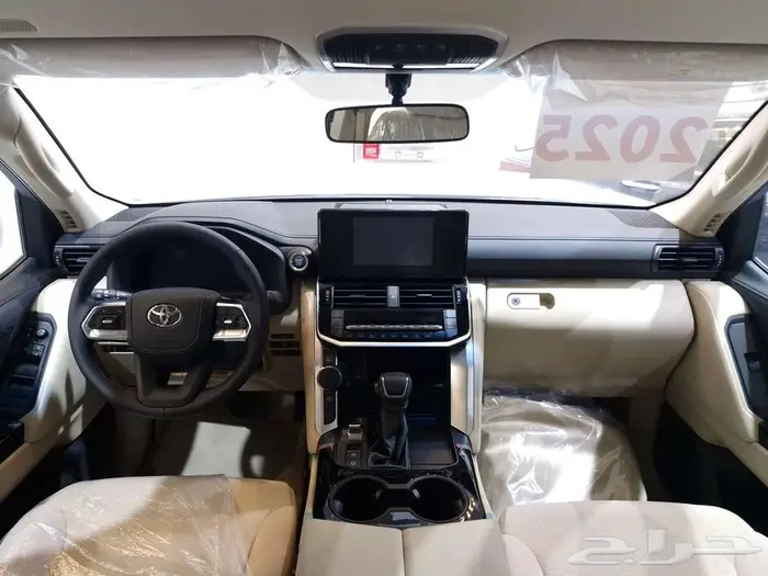 لاندكروزر 2025 خليجي بنزين تنفس طبيعي بأفل سعر فى السوق 5