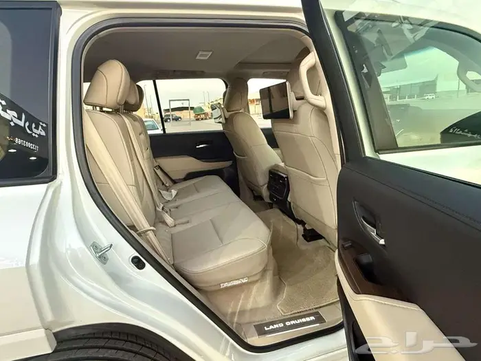 تويوتا لاندكروزر GXR L4 جكسار رقم 4 بنزين موديل 2023 10