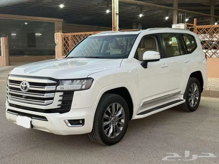 تويوتا لاندكروزر GXR L4 جكسار رقم 4 بنزين موديل 2023 2