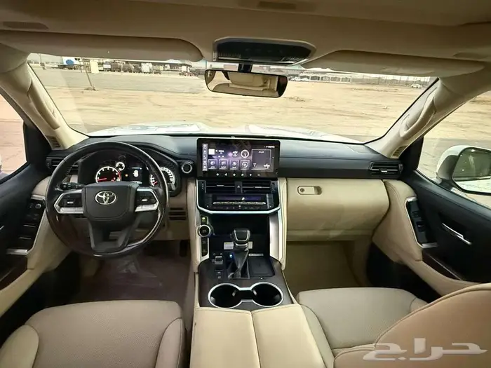 تويوتا لاندكروزر GXR L4 جكسار رقم 4 بنزين موديل 2023 13