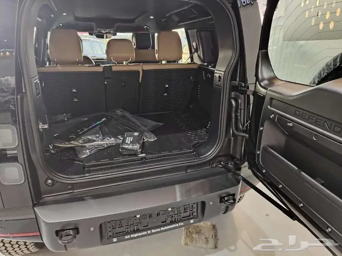 لاند روفر ديفندر 2026 7