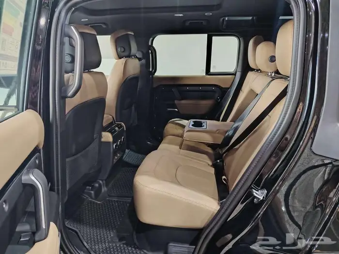 لاند روفر ديفندر 2026 6