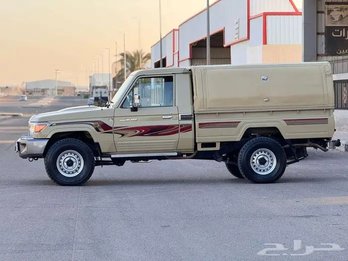 تويوتا شاص 2015 فل كامل بريمي 7