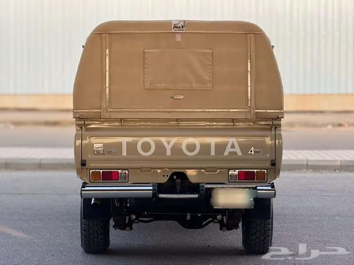 تويوتا شاص 2015 فل كامل بريمي 9