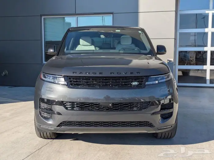 رنج روفر سبورت 2025 شبه جديد لون خارجي مميز 1