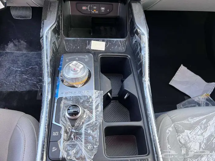 كيا سورينتو ستاندر هايبرد 2025 7