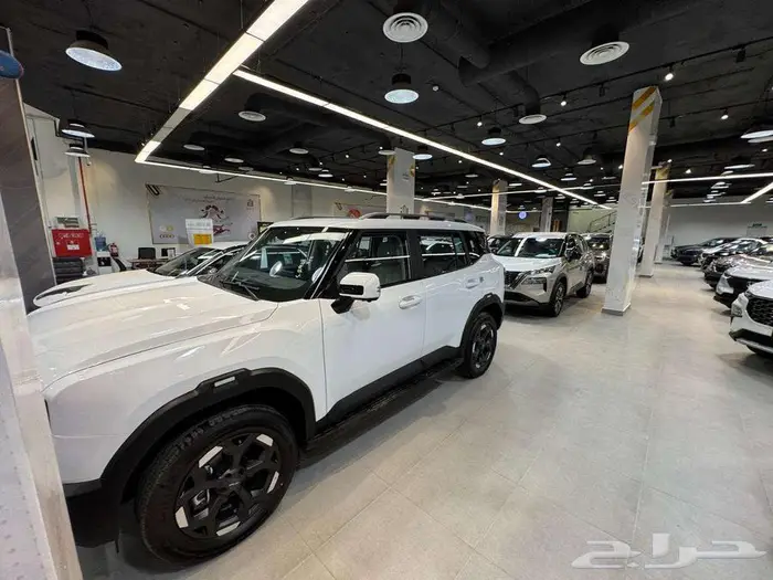 جيتور T1 لاكجري 2026 اسود وابيض 7