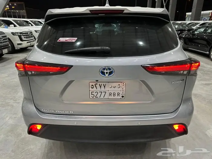 تويوتا هايلاندر 2021 نظيفة جدا  بالدمام 3