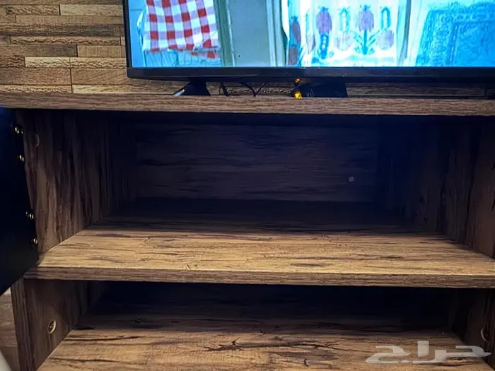 طاوله خشبيه لتلفزيون 3