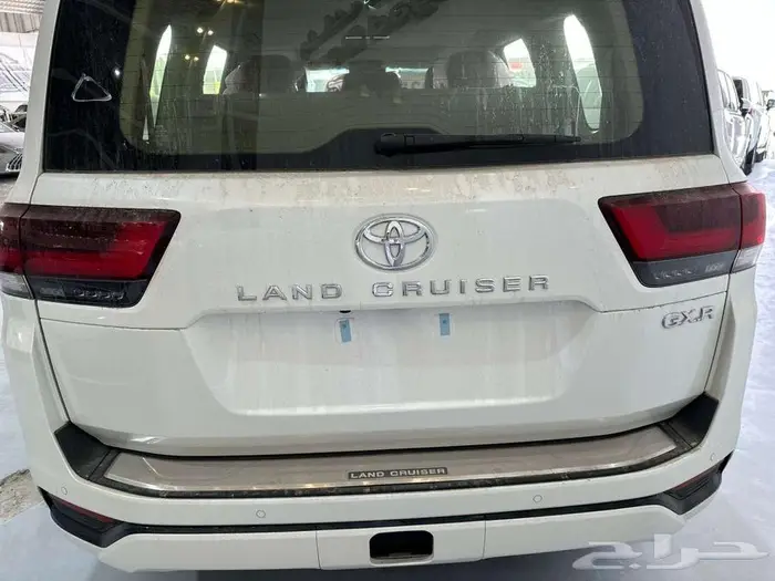 تويوتا لاندكروزر GXR فل كامل 2025 تنفس طبيعى باقل الاسعار 2