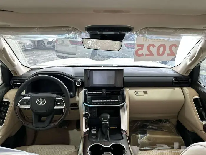 تويوتا لاندكروزر GXR فل كامل 2025 تنفس طبيعى باقل الاسعار 4