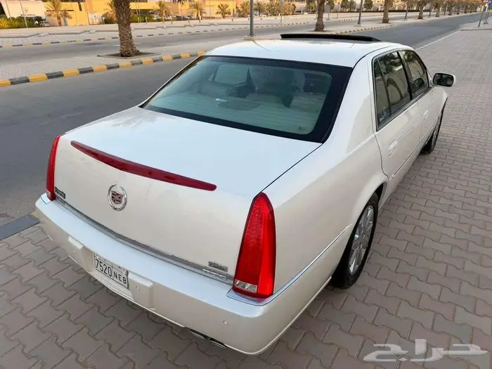 كاديلاك DTS 2011 نظيف جدا وكاله 32
