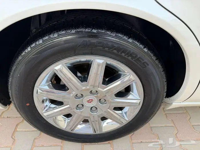 كاديلاك DTS 2011 نظيف جدا وكاله 30