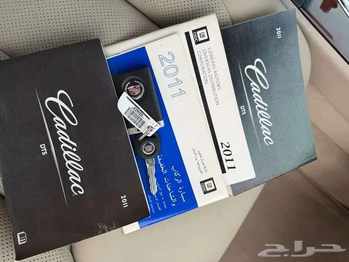 كاديلاك DTS 2011 نظيف جدا وكاله 50