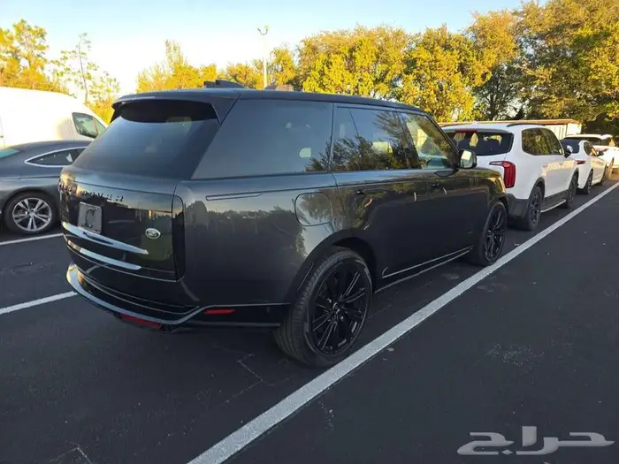 رنج فوج 2023 بسعر 435 الف واصل لباب البيت 3