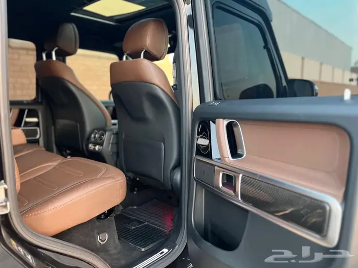 مرسيدس جي كلاس مخزن بحالة ممتازة 68