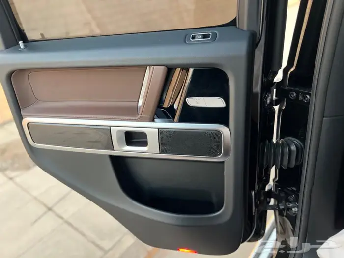 مرسيدس جي كلاس مخزن بحالة ممتازة 74