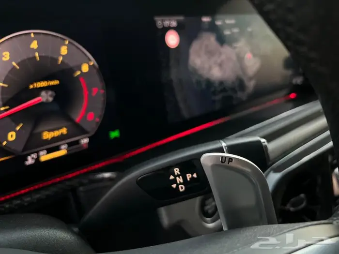 مرسيدس جي كلاس مخزن بحالة ممتازة 53