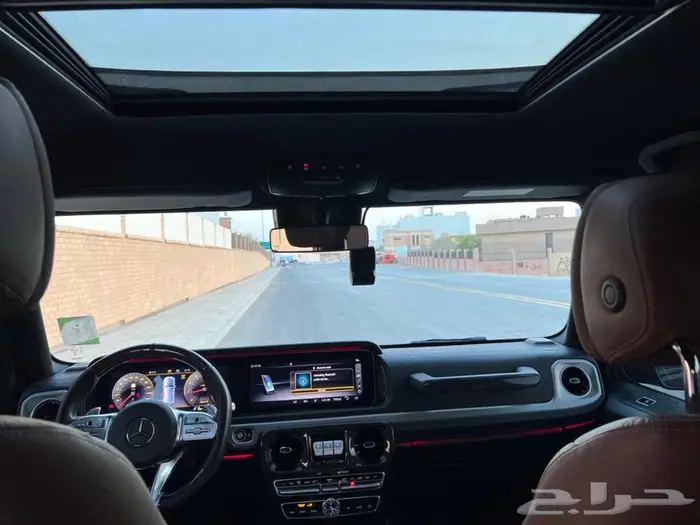 مرسيدس جي كلاس مخزن بحالة ممتازة 60