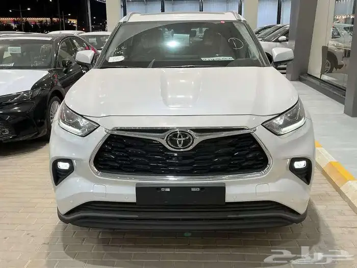 تويوتا هايلاندر ليمتد 2025 0