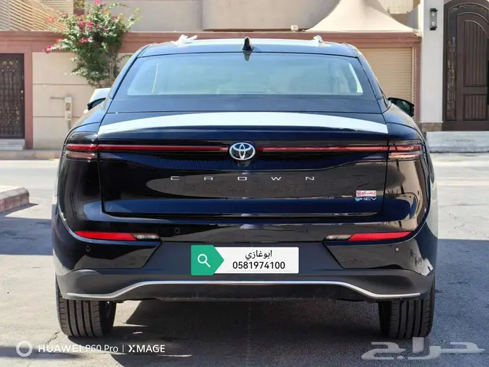 تويوتا كراون بريميوم 2025 3