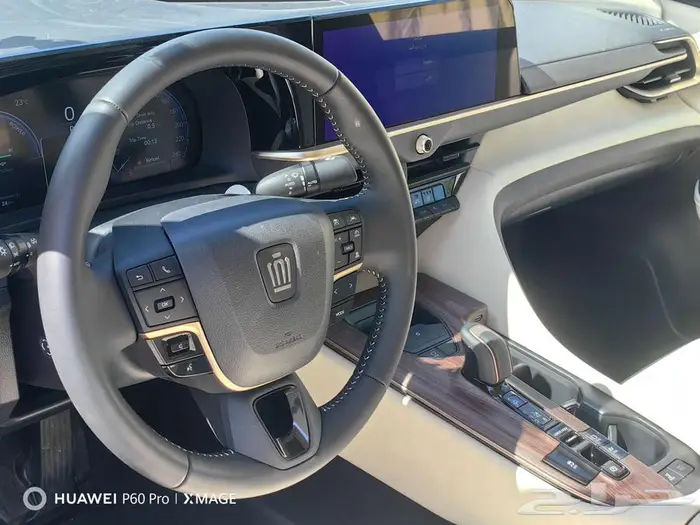 تويوتا كراون بريميوم 2025 21