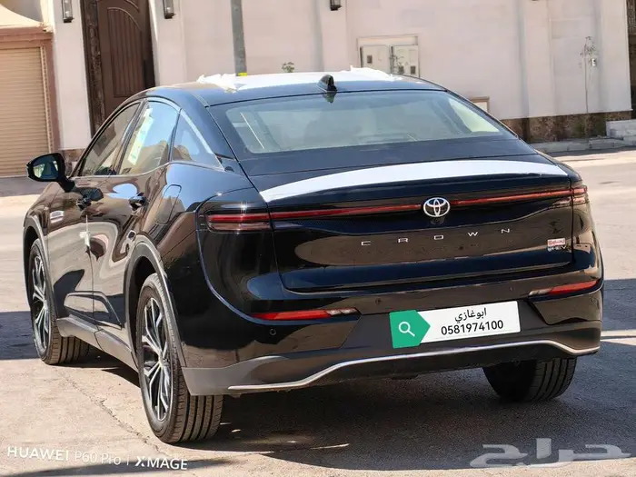 تويوتا كراون بريميوم 2025 1