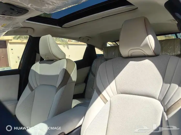 تويوتا كراون بريميوم 2025 34