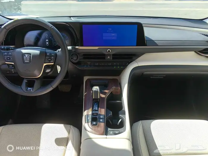 تويوتا كراون بريميوم 2025 36