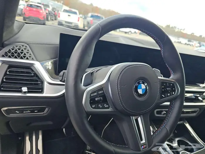 2026 BMW X7 M60i 7