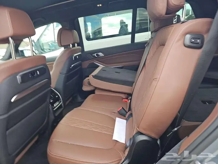 2026 BMW X7 M60i 12
