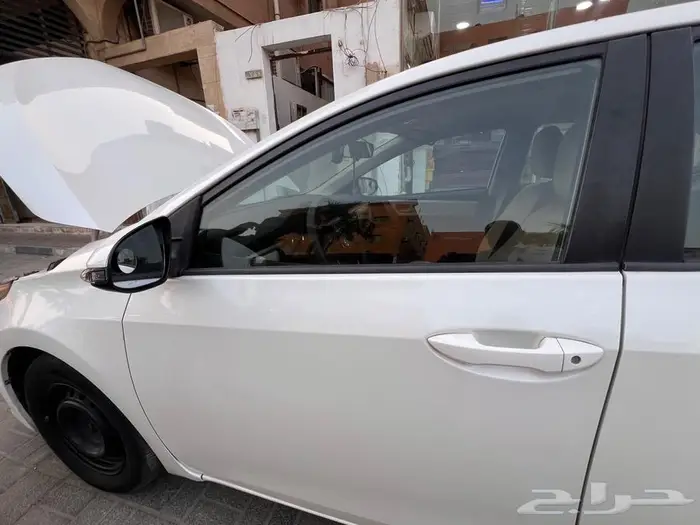 للبيع سياره كورلا بحاله ممتازه 5