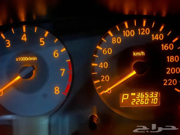 للبيع نيسان صني2012 تماتيك 6