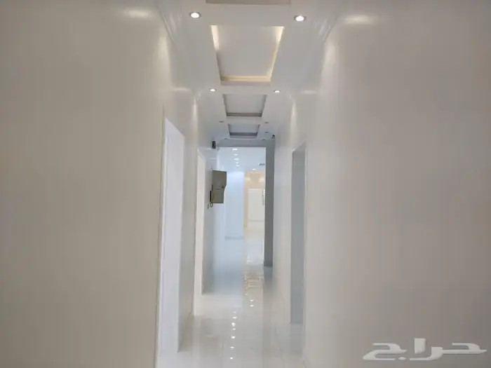 للبيع شقه روف دورين في أبها حي البديع 4