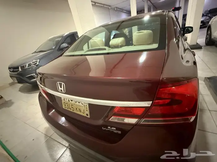 هوندا سيفيك 2015   نظافة فوق الوصف  الممشى  150 ألف كم فقط 0