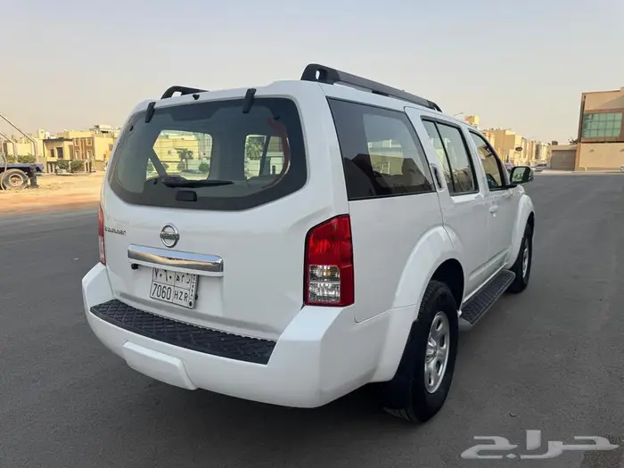 باثفندر 2011 م دبل العداد 252 الف كلم 10