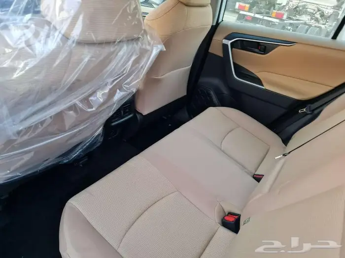 تويوتا راف فور LE بدون دبل 5