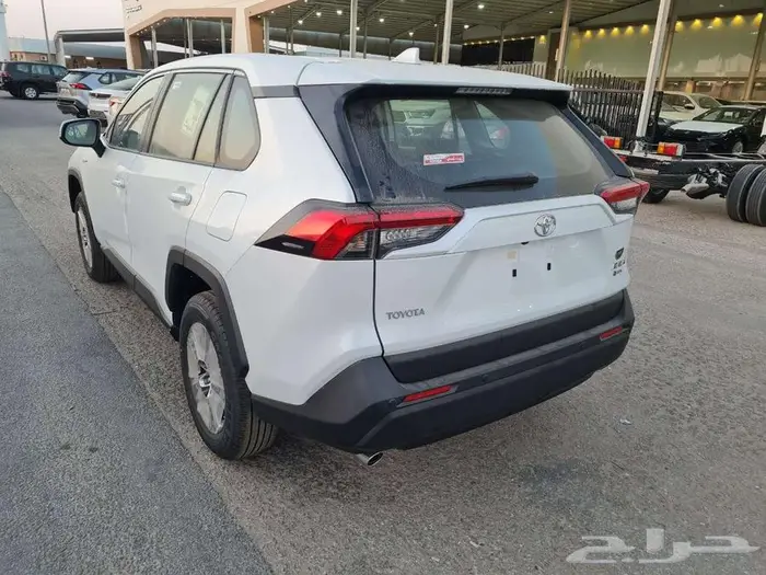 تويوتا راف فور LE بدون دبل 2