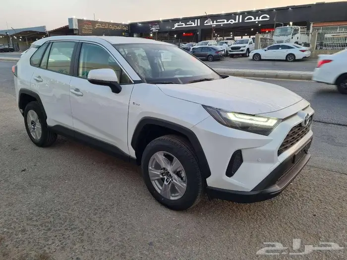 تويوتا راف فور LE بدون دبل 1