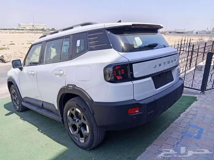 جيتور T1 لاكجري 2025 14