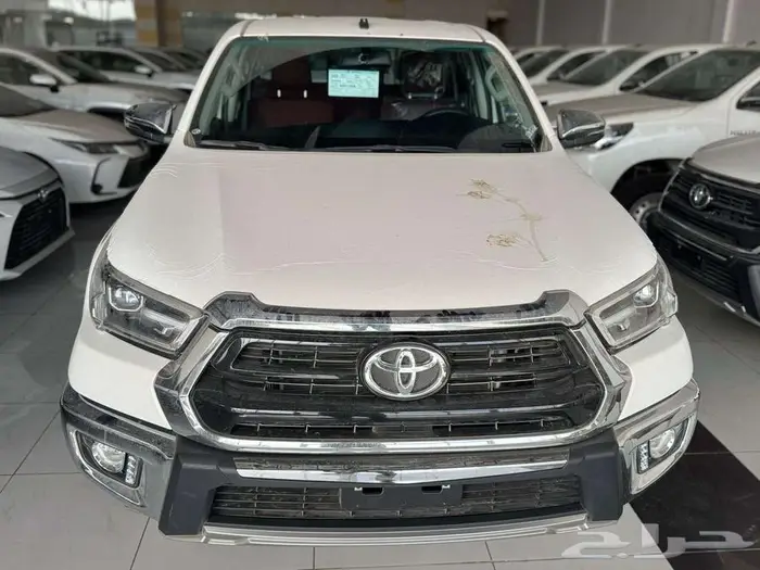 تويوتا هايلوكس SGLX بريمي بنزين 2.7 فل كامل دبل 2025 0