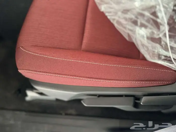 تويوتا هايلوكس SGLX بريمي بنزين 2.7 فل كامل دبل 2025 23