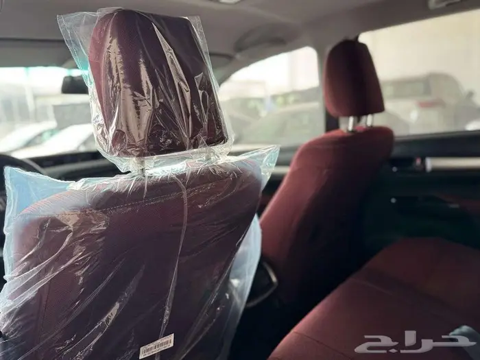 تويوتا هايلوكس SGLX بريمي بنزين 2.7 فل كامل دبل 2025 24