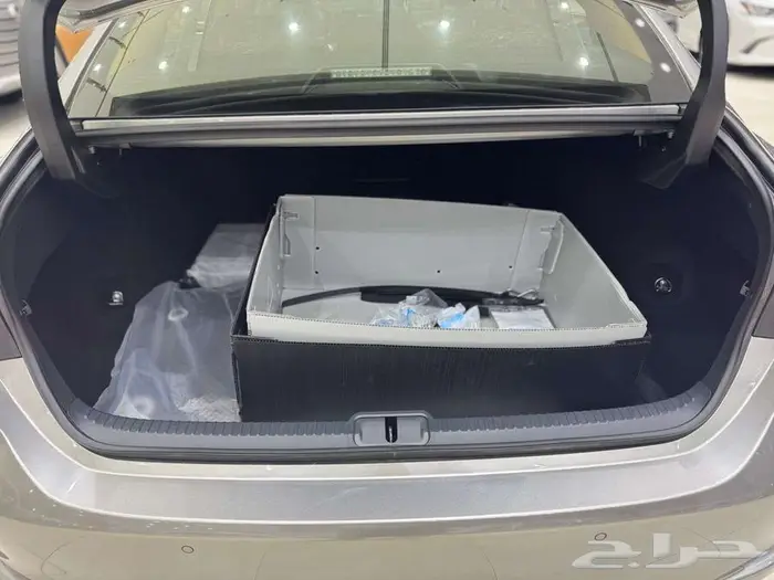 لكزس ES 350 CC بنزين موديل 2025 صادر لوحات سعودى 4