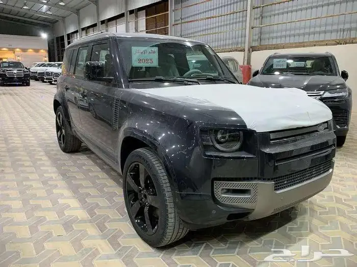 لاندروفر - ديفندر HSE V6 - موديل 2025 2